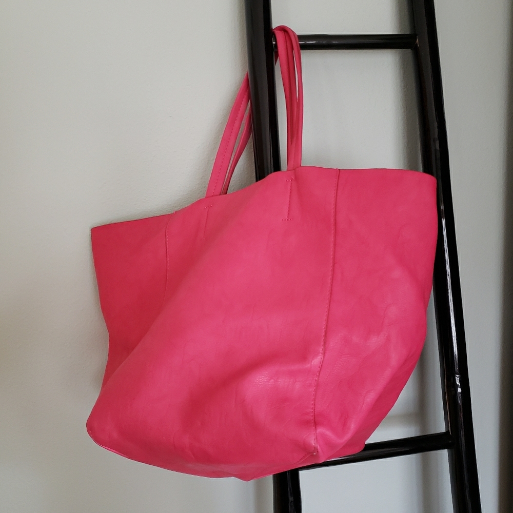 Large French Eternel Pink Leather Handbag